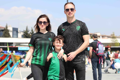 Kocaeli&#39;de bayram sevinci ikiye katlandı