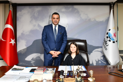 İzmir Çiğli'de minik Başkan'dan ilk talimat eğitim için geldi