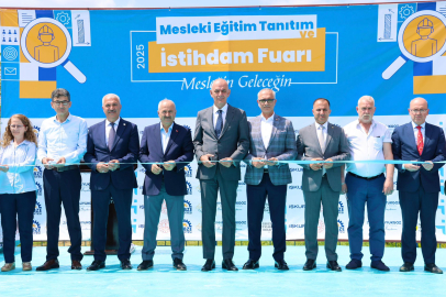 Gebze’de Mesleki Eğitim Tanıtım ve İstihdam Fuarı açıldı