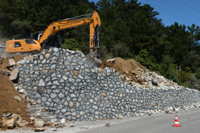 Bursa Osmangazi'den Uludağ yolundaki kaçak yapılara izin yok