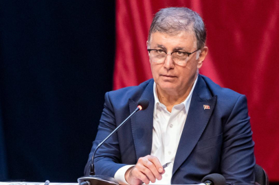 İzmir'de Başkan Tugay’dan Türk-İş'e bordrolu yanıt: Zamdan feragat edin!