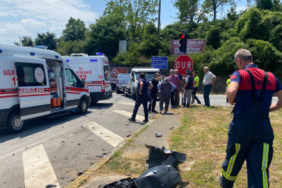 Düzce Barbaros Kavşağı’nda korkutan kaza: 3 yaralı