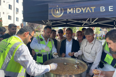 Mardin Midyat’ta aşure ikramı