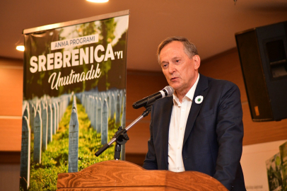 İzmir Çiğli’de Srebrenica Soykırımı’nın 30. yılı anıldı