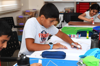 Denizli Büyükşehir Belediyesi’nden çalışan ailelere büyük destek