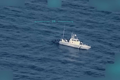 Yunanistan’ın denize bıraktığı düzensiz göçmenleri Sahil Güvenlik kurtardı