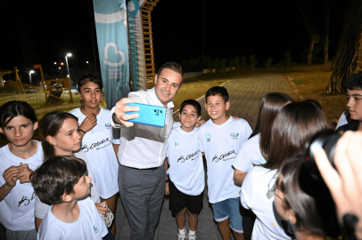 Ahmet Akın'dan Balıkesirli çocuklara tatil hediyesi