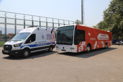 Bursa yangın bölgesindeki yaraları sarmaya başlıyor... Sağlık otobüsü Harmancık'ta