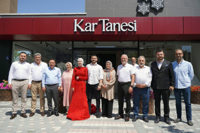 Kayseri Talas'ta Karbeyaz Gelinlik Evi'ne tam not