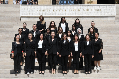 TÜMKAD 6. yılında Ata’nın huzurunda: “Geleceğin Türkiye’si adına söz verdik”