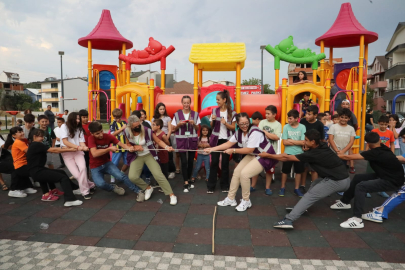 İzmit Alikahyalı çocuklar 'geleneksel' eğlendi