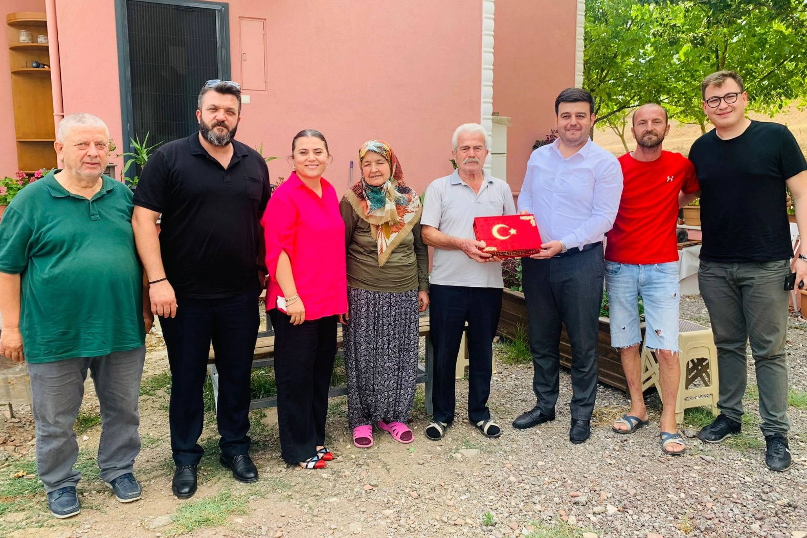 Kocaeli İzmit'ten gazi ve şehit yakınlarına vefa ziyareti