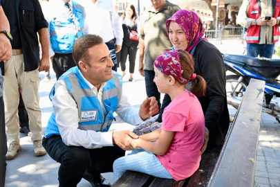 Balıkesir'de depremzedelere 'büyük' destek