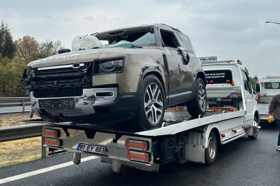 Düzce’de cip takla attı