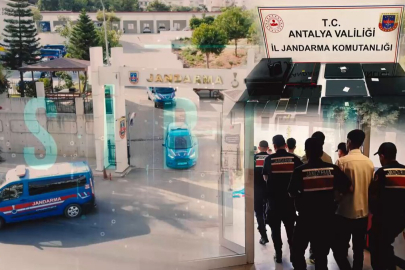 Jandarma’dan 5 ilde dev operasyon! 1 milyar TL’lik bahis ve dolandırıcılık çetesine darbe!