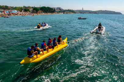 Kocaeli'de 'engelsiz' deniz keyfi