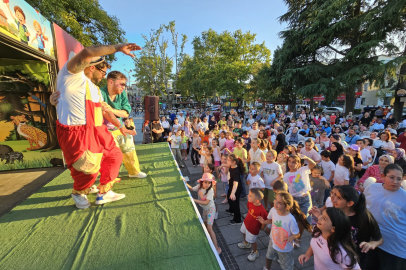 Gölcük'te okula şenlikli 'merhaba'