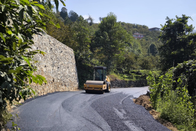 Trabzon’un 18 ilçesinde yollar yenileniyor