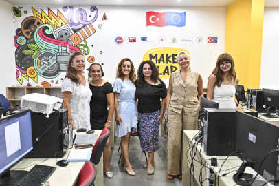 Antalya Muratpaşa’dan kadınlara dijital çağ eğitimi