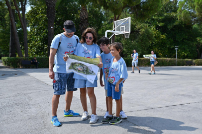 İzmir'de 'Hazine Avı'nda ödüller sahiplerini buldu