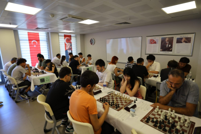 EFEST'te satranç heyecanı