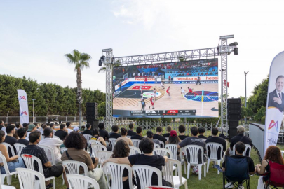 Mersin’de Büyükşehir’le milli maç coşkusu