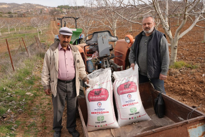 Denizli Büyükşehir’den üreticiye gübre desteği