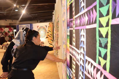 İzmit'te ‘Kumaşların Aşkı’ sergisi 41 eserle açıldı