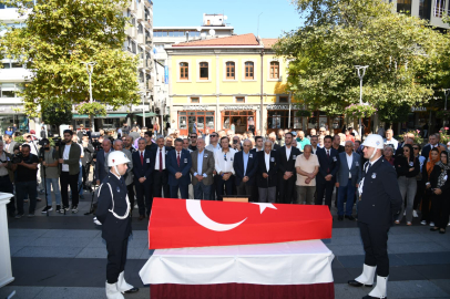 Trabzon’un eski belediye başkanı son yolculuğuna uğurlandı
