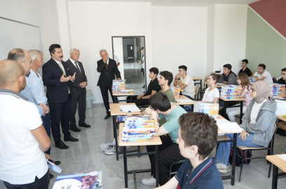 Bursa Yenişehir'de üniversiteye hazırlanan gençlere eğitim desteği