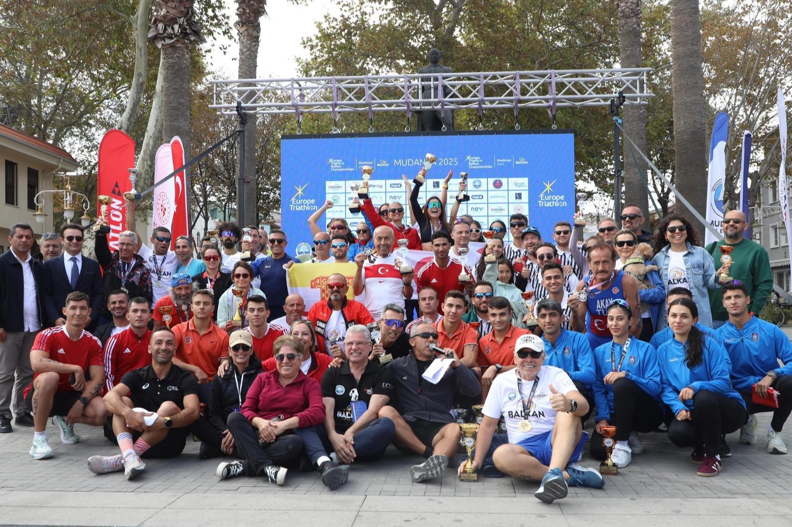 Mudanya’da triatlon heyecanı tamamlandı