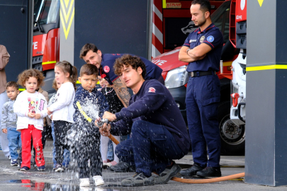 Lokomotifin miniklerinden itfaiye ziyareti