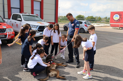 Sakarya İtfaiyesi'nden miniklere afet bilinci