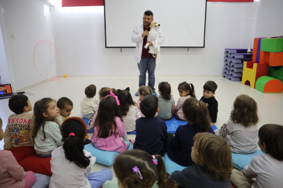 Kocaeli İzmit Belediyesi'nden miniklere hayvan dostu eğitim programı 