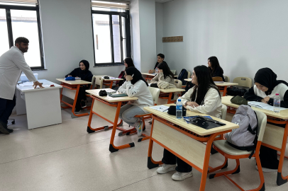 Çayırova Gençlik üniversiteye hazırlanıyor