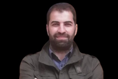 Deniz Mahabad’ın ilk öykü kitabı 'Suyun Kırmızı Gölgesi' raflarda