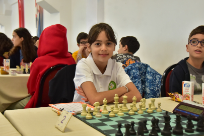 Manisa'da minik 'şah-mat'çılar ödüllendi