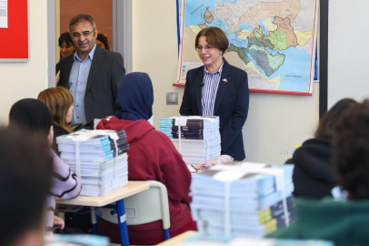 İstanbul Maltepe'den sınavlara hazırlananlara kaynak desteği