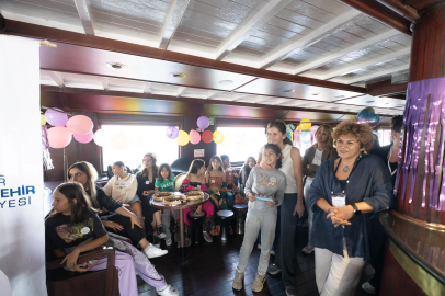 İzmir'de başarılı kadınlar kız çocuklarına ilham oldu