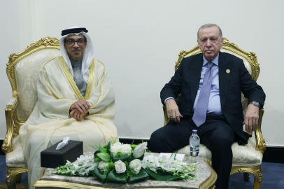 Cumhurbaşkanı Erdoğan'dan Mısır'da diplomasi trafiği