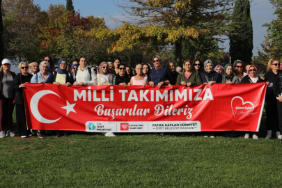 İzmitli kadınlardan Milli Takıma destek mesajı