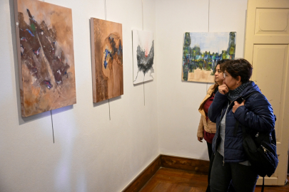 İzmir Bornova'da “Renk ve Tekniklerin Dansı”