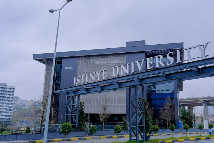 “Üniversite kampüs binasını 6 ayda inşa ederek rekor kırdık”