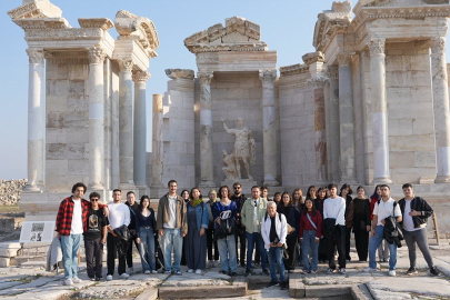 Denizli Büyükşehir’den gençlere yönelik turizm atağı