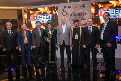 Küresel Gazeteciler Konseyi'nden uluslararası basın diplomasisi buluşması... Basın diplomasisinin kalbi Alanya'da attı