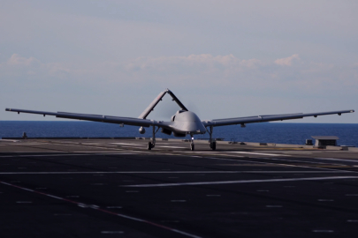 Bayraktar TB3'ten tarihi başarı! TCG Anadolu'da KUSV kontrol testi başarıyla tamamlandı