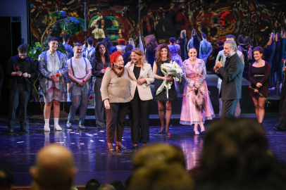 İstanbul Bakırköy'de "Çirkin"e görkemli gala