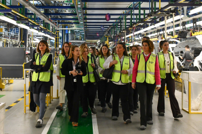 Kadının Güçlenmesi Bursa Platformu'ndan Oyak Renault'a ziyaret