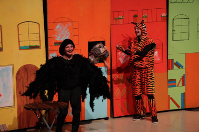 'Renkli Çoraplı Kuzgun' Gebzeli miniklerle buluştu