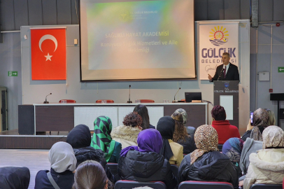 Gölcük’te sağlıklı yaşamın kapıları aralandı